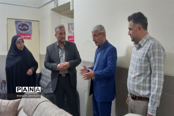 بازدید از دست آوردهای دانش‌آموزان هنرستان جهانیان بهنمیر