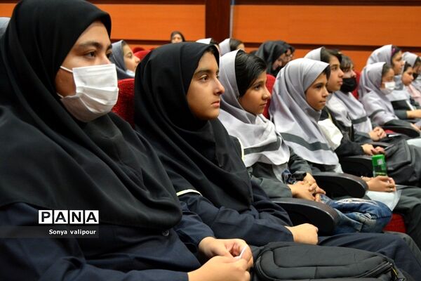 برگزاری جشن بزرگ روز دختر به‌مناسبت ولادت حضرت معصومه(س) در ناحیه 2 بهارستان