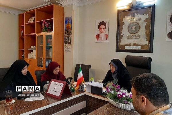 برگزاری کارگروه میزکار رتبه‌بندی معلمان در آموزش و پرورش رودهن