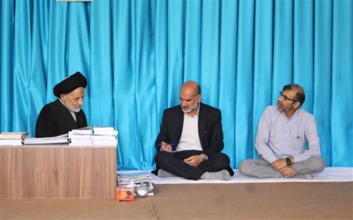 معلمان و دانش‌آموزان شهید الگوی مناسبی برای نسل امروز در سنگر مدارس هستند‌