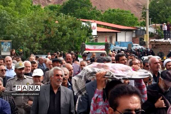 تشییع پیکر شهید گمنام در روستای انزهای شهرستان فیروزکوه