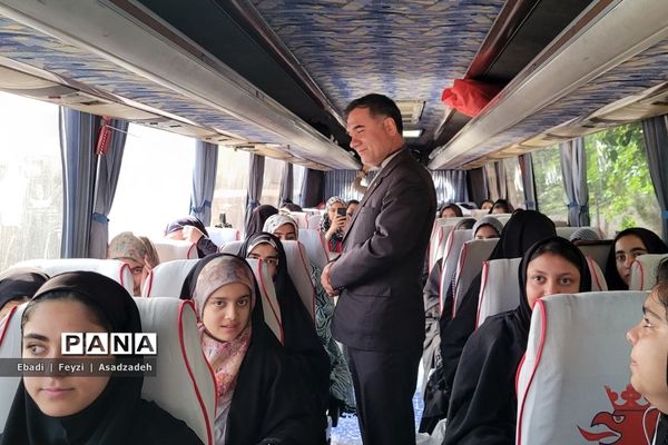 دانش‌آموزان زیارت اولی آذربایجان غربی در مشهد مقدس