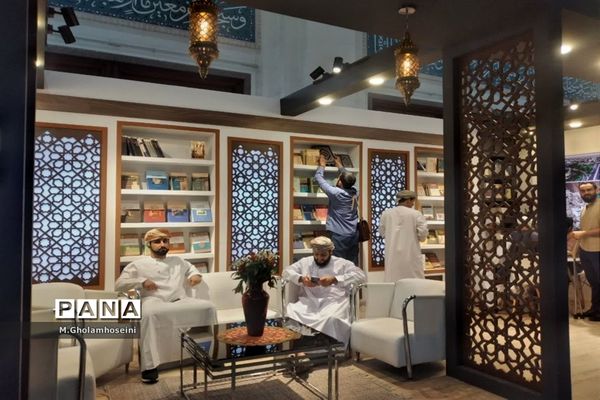 رونمایی از دو کتاب برگزیده توسط سفیران لبنان و سوریه