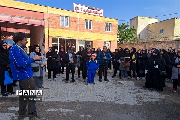 پیاده‌روی به‌مناسبت هفته سازمان دانش‌آموزی شهرستان بجنورد