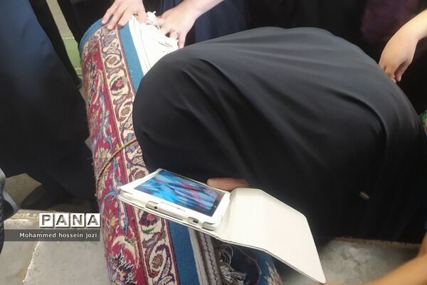 اهدای ۱۶۰۰ متر فرش دستباف به حرم حضرت معصومه (س)