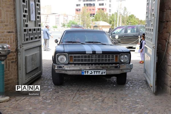 رژه خودروهای کلاسیک در بیرجند