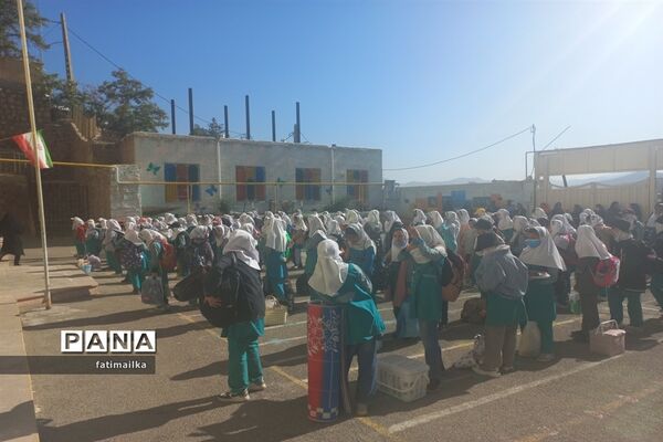 اردوی دانش‌آموزی دبستان دخترانه پروین اعتصامی شهرستان فیروزکوه