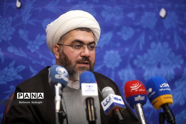 نشست‌ خبری بزرگداشت دهه کرامت