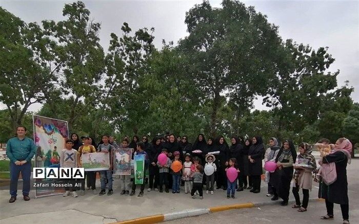 شادی و نشاط در خانواده های چند فرزند بیشتر از خانواده های تک فرزند است