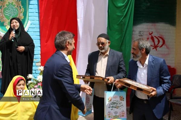 آیین یادبود خیر مدرسه‌ساز‌ حاج علی اکبر واعظی در ناحیه یک بهارستان