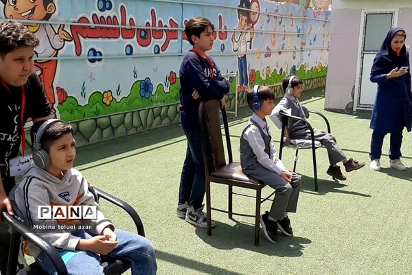 برگزاری مسابقه پدر و پسر در دبستان برهان علم ناحیه یک بهارستان