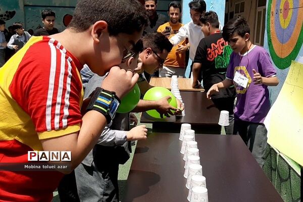برگزاری مسابقه پدر و پسر در دبستان برهان علم ناحیه یک بهارستان