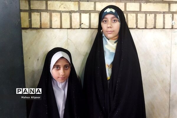 برگزاری جشن روز دختر در سالن ورزشی هفت تیر شهرستان قرچک