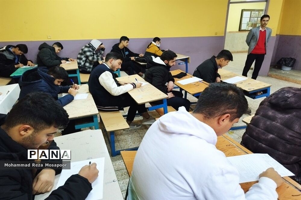 شرکت‌کنندگان در آزمون‌های نهایی خرداد برای دریافت کارت به درگاه my.medu.ir مراجه کنند