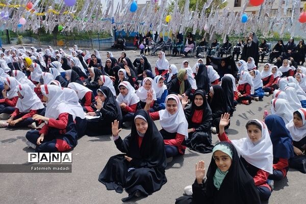 برگزاری جشن روز دختر در دبستان شهید‌موسی کلانتری‌ بهارستان 2
