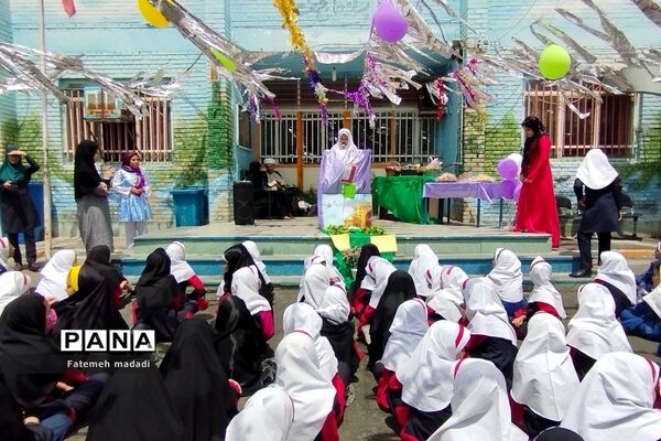 برگزاری جشن روز دختر در دبستان شهید‌موسی کلانتری‌ بهارستان 2