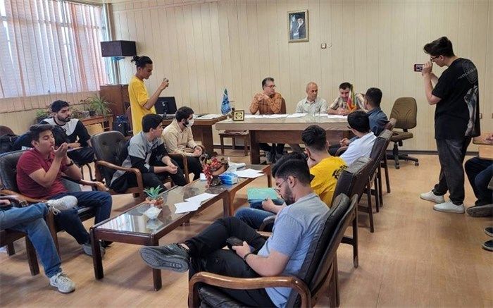 برای اولین بار ایستگاه گفتمان دانش‌آموزی در دبیرستان پسرانه سما  رودهن برگزار شد/فیلم