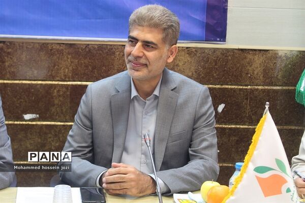 جلسه ستاد آزمون‌های استان در خانه معلم