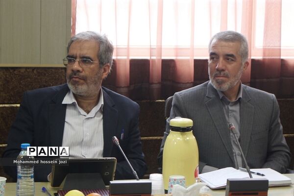 جلسه ستاد آزمون‌های استان در خانه معلم