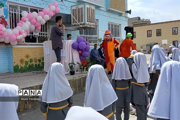 مراسم روز دختر در مدرسه دخترانه ریحانه‌النبی شهرستان قرچک‌