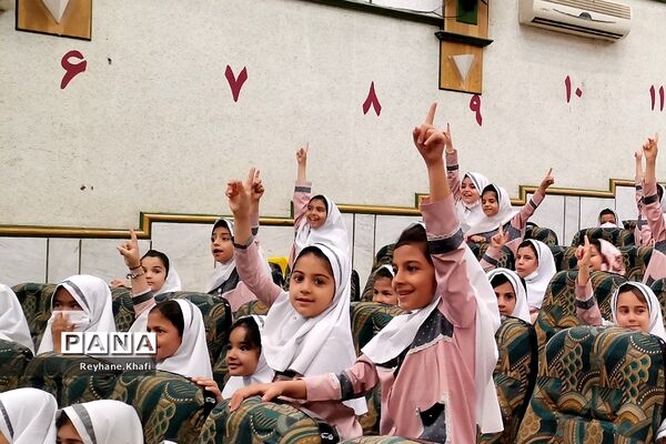 اجرای تئاتر لینالونا به‌مناسبت روز دختر