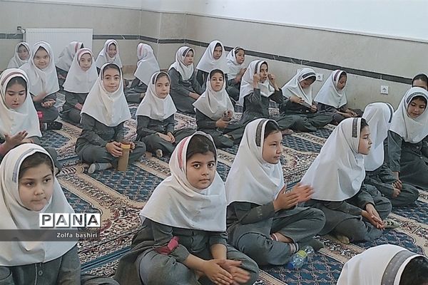 برپایی جشن خودکار در دبستان زنده‌یاد‌ دربانی شهرستان‌قرچک