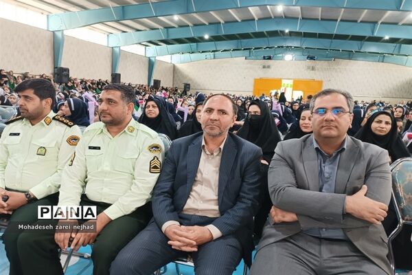 جشن بزرگ «دختران سرزمین من» در سالن بانوان شهرداری شهرستان قرچک