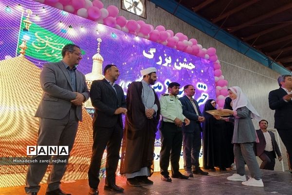 جشن بزرگ «دختران سرزمین من» در سالن بانوان شهرداری شهرستان قرچک