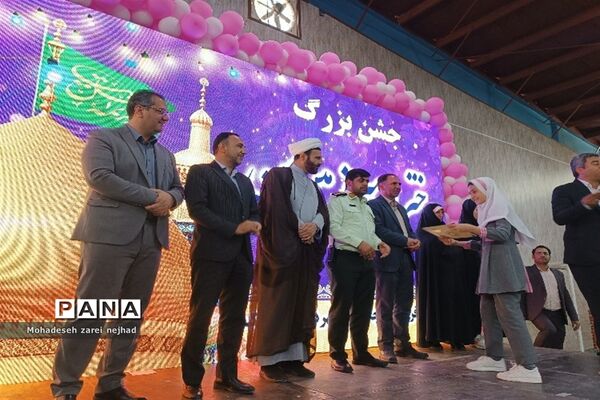 جشن بزرگ «دختران سرزمین من» در سالن بانوان شهرداری شهرستان قرچک