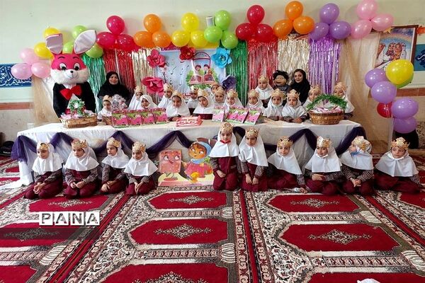 حضور خادمان حرم حضرت معصومه‌ در جمع دختران دبستان فاطمه کریمه شهرستان قدس