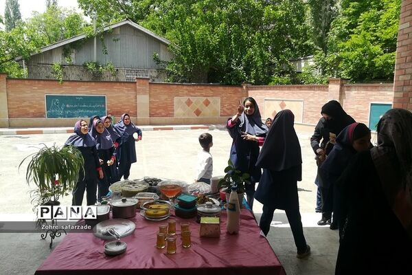 جشن روز دختر در دبستان برکت آبعلی  رودهن