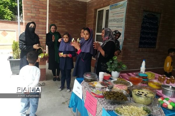 جشن روز دختر در دبستان برکت آبعلی  رودهن