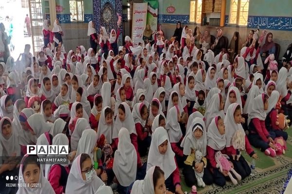 جشن میلاد بانوی کرامت در مدارس منطقه چهاردانگه