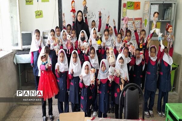 جشن میلاد بانوی کرامت در مدارس منطقه چهاردانگه