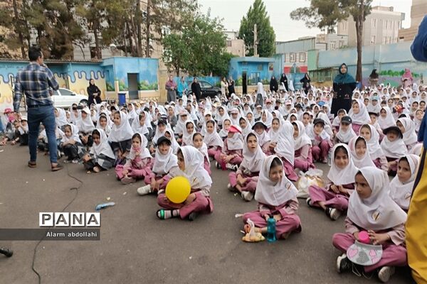 برگزاری جشن پایان سال تحصیلی و روز دختر در مدرسه‌ نجمه‌ شهرستان قرچک