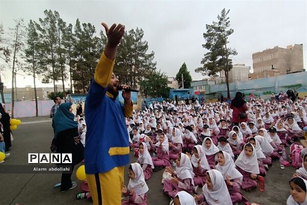 برگزاری جشن پایان سال تحصیلی و روز دختر در مدرسه‌ نجمه‌ شهرستان قرچک