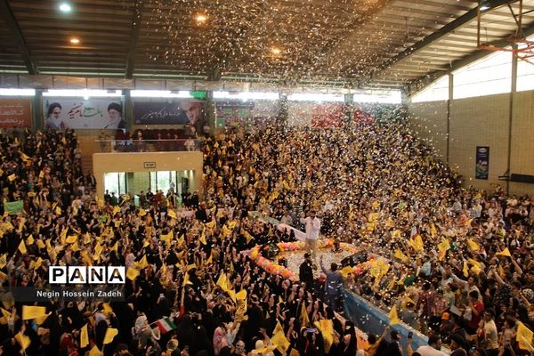 اجتماع بزرگ دختران شهرستان اسلامشهر درسالروز ولادت حضرت فاطمه معصومه(س)