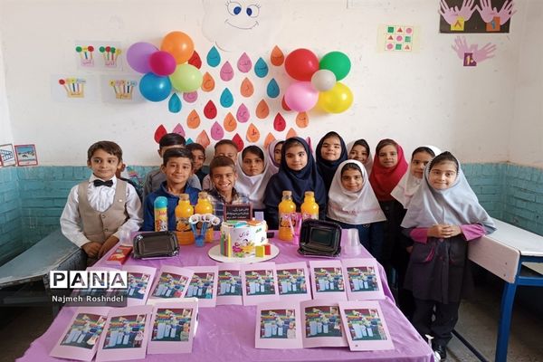 جشن الفبا کلاس اولی‌ها در دبستان سعیدی