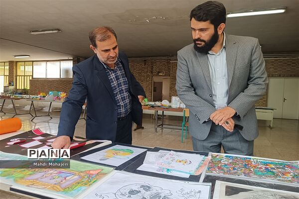 نمایشگاه آثار دانش‌آموزان با موضوع بهداشت و محیط زیست