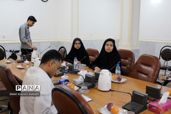 نشست خبری و دیداری با خبرنگاران و مدیران رسانه‌ها در بوشهر