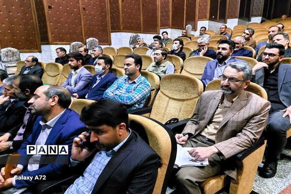 مراسم تقدیر از منتخبین مرحله استانی نهمین جشنواره الگوهای برتر تدریس درس تفکر و سبک زندگی