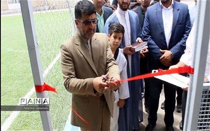 آیین افتتاح زمین چمن مصنوعی در منطقه تبادکان خراسان‌رضوی