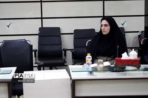 جلسه شورای برنامه‌ریزی و نظارت کودکستان‌های استان بوشهر