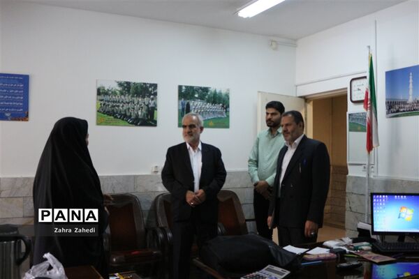 بازدید مدیرکل آموزش‌وپرورش استان مرکزی از سازمان دانش‌آموزی