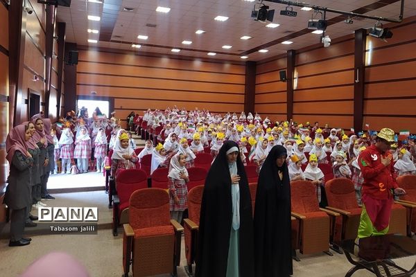 برگزاری جشن الفبا با حضور ۲۸۰ دانش‌آموز در بهارستان دو