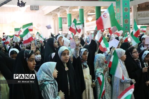 مراسم جشن دختران و دهه کرامت در حرم حضرت معصومه(س)