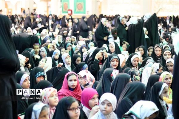 مراسم جشن دختران و دهه کرامت در حرم حضرت معصومه(س)