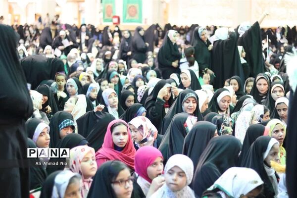 مراسم جشن دختران و دهه کرامت در حرم حضرت معصومه(س)