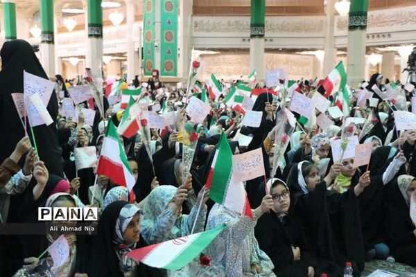 مراسم جشن دختران و دهه کرامت در حرم حضرت معصومه(س)