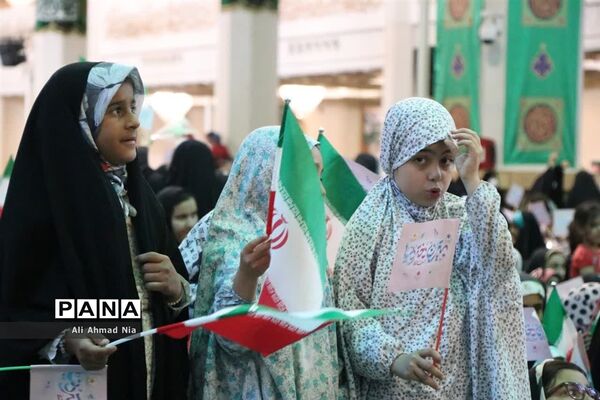مراسم جشن دختران و دهه کرامت در حرم حضرت معصومه(س)
